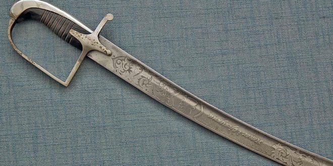 Antika Kılıç