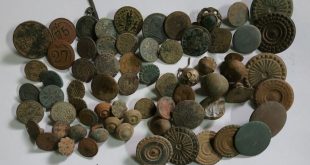 Antika Düğmeler