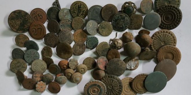 Antika Düğmeler